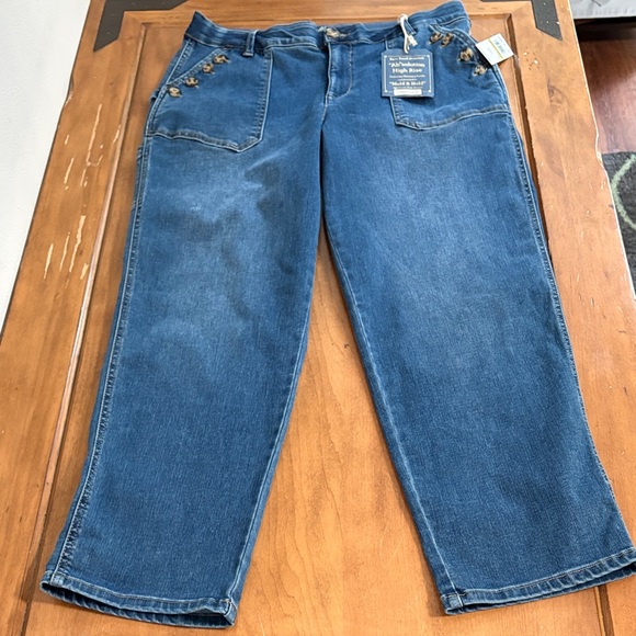 Democracy NWT Absolution High Rise Relaxed Jeans Size 14